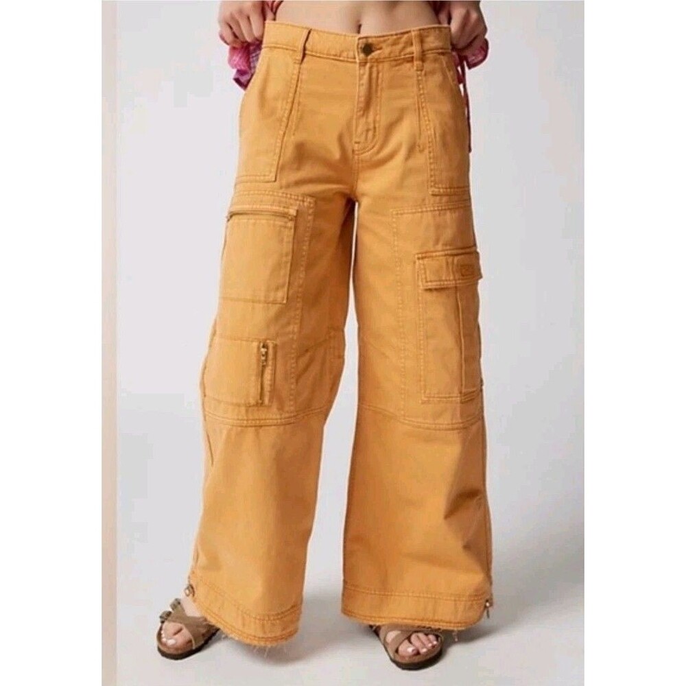 NWT Urban Outfitters BDG | Size 27 | Extreme Wide Leg Utility Cargo Jeans Mango